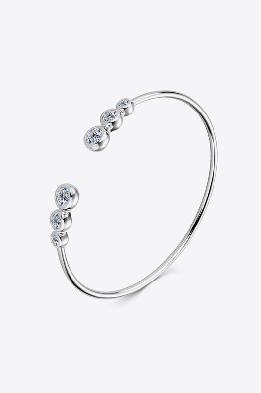 1.8 Carat Moissanite Hook’em Bracelet